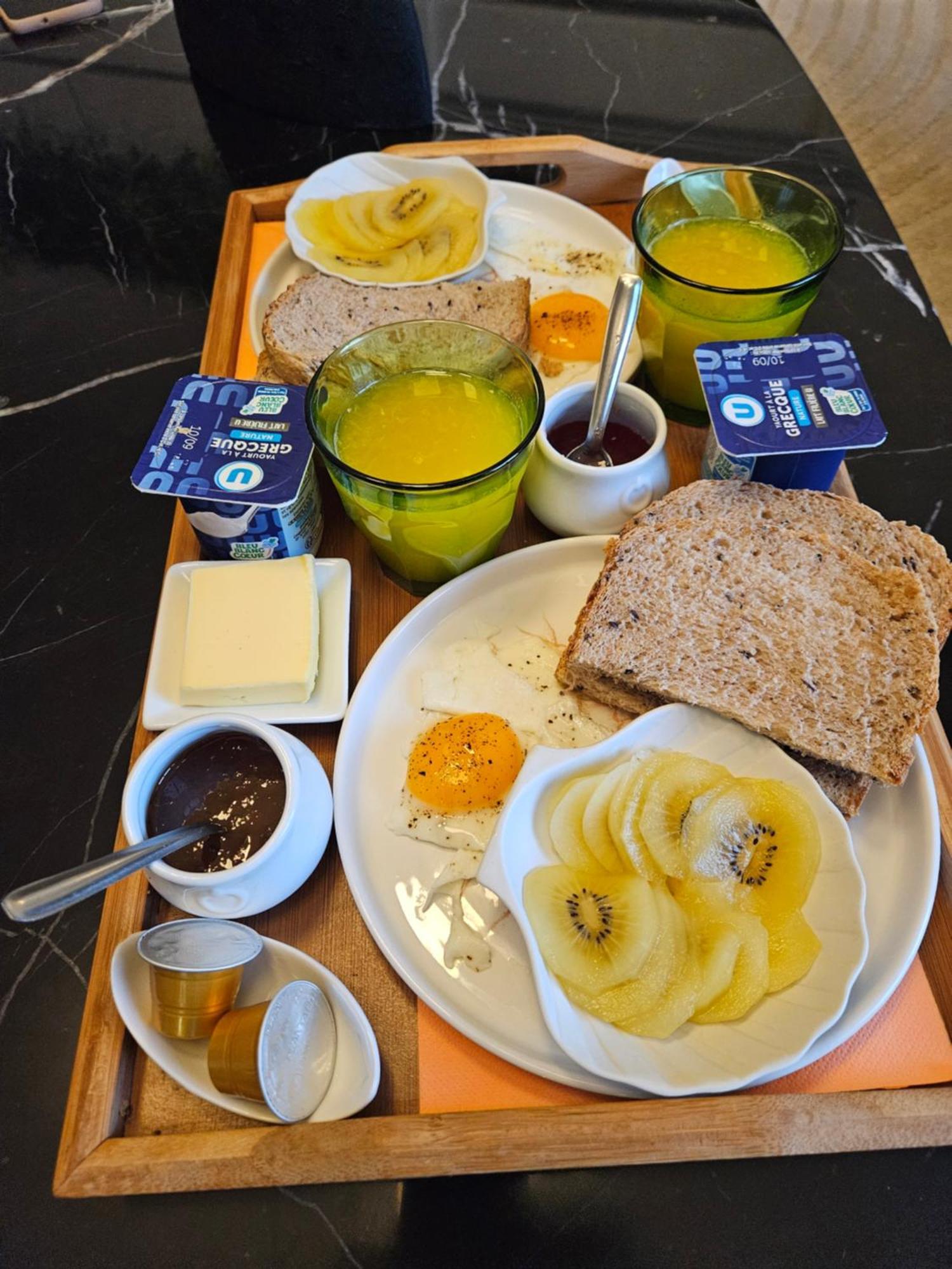 Anatoline Audierne Appart'Hotel Vue Mer - Sea & Harbor Stay Luaran gambar