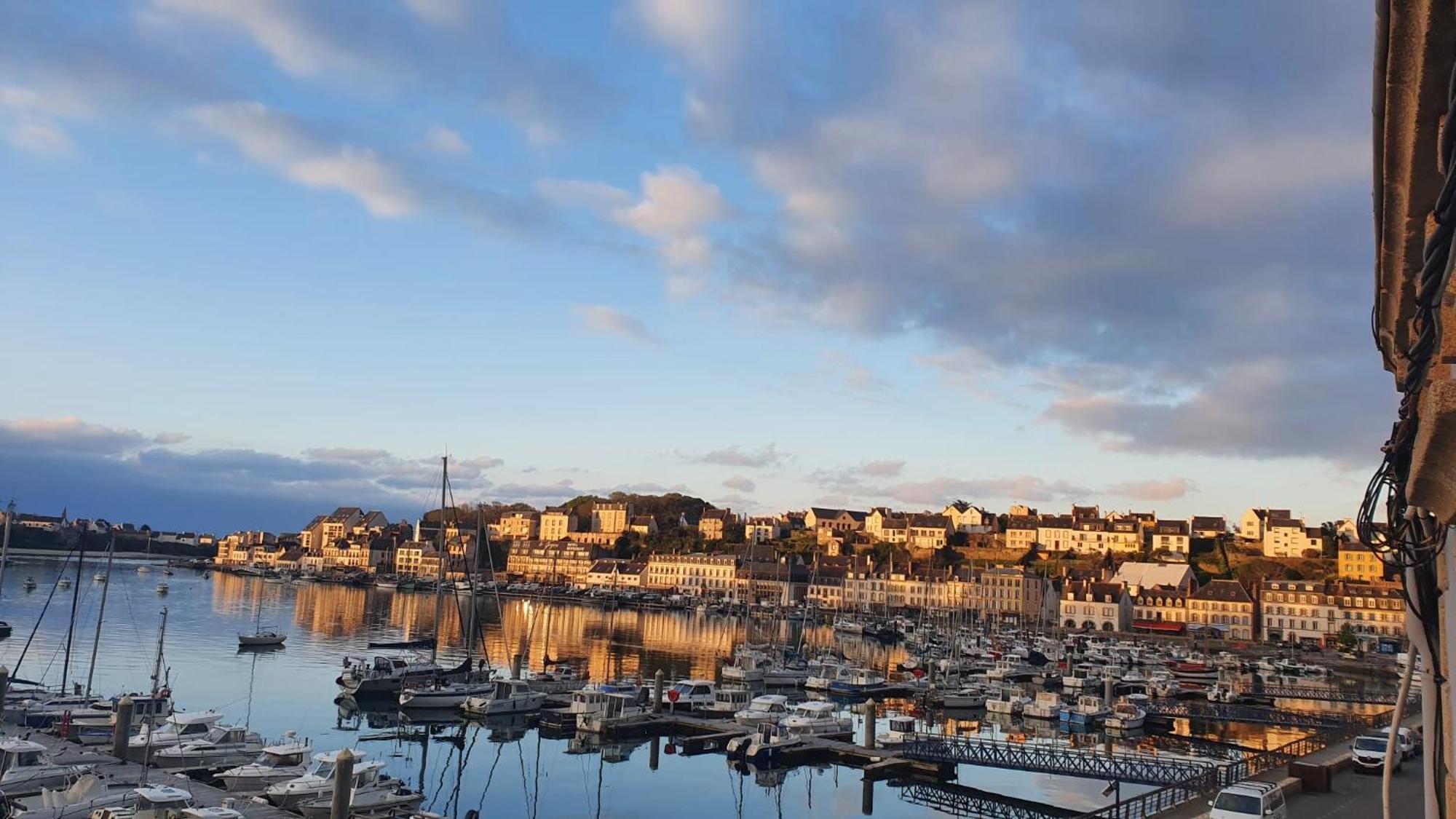 Anatoline Audierne Appart'Hotel Vue Mer - Sea & Harbor Stay Luaran gambar